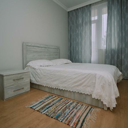 Giorgi Home Batumi Luaran gambar