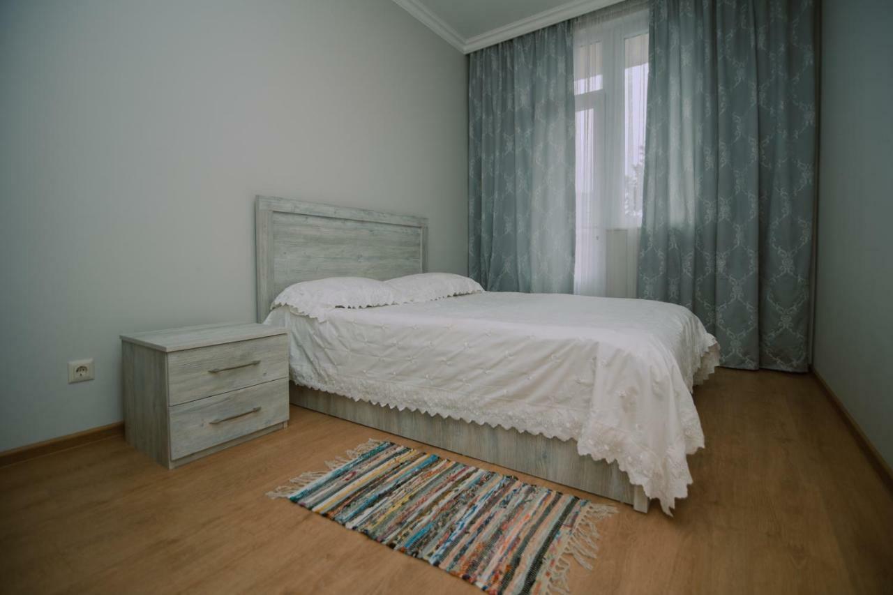 Giorgi Home Batumi Luaran gambar